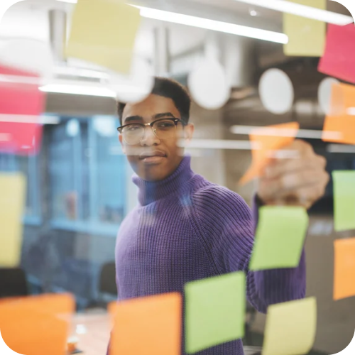 500x500_rounded square_african-american-man-brainstorm-stickie-notes
