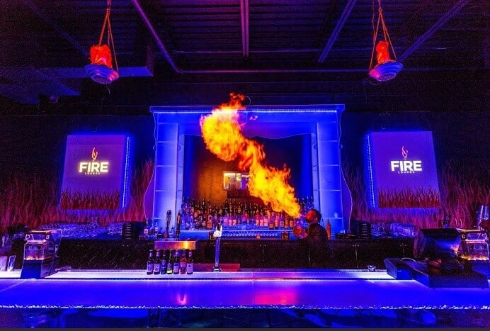 icebar-gallery-fire-lounge-1